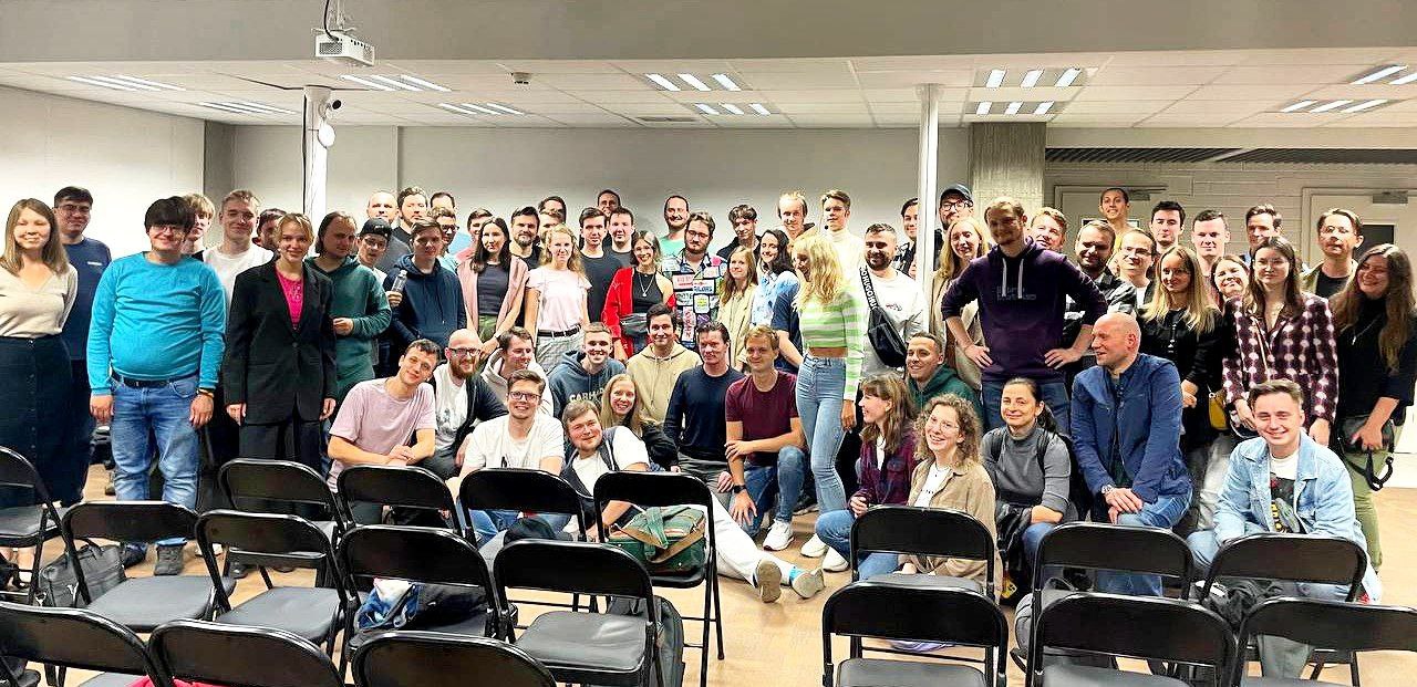 На днях ходил на митап PiterJS image preview